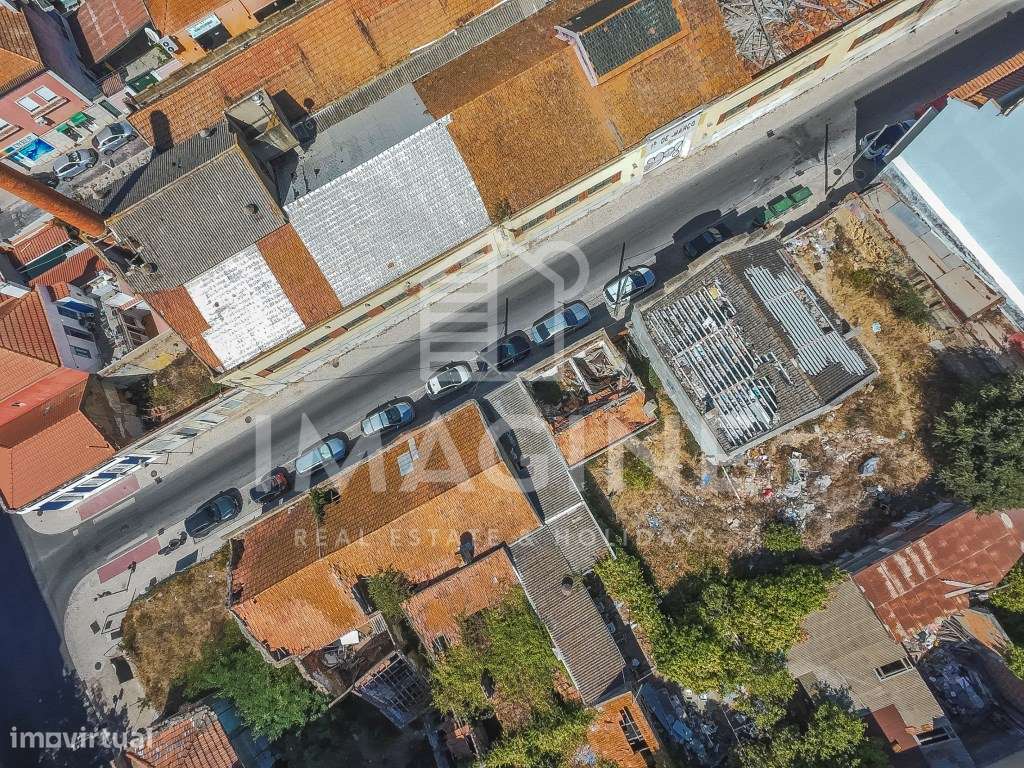Conjunto de moradias para demolir/reconstruir com 552,40 m² - junto...-1