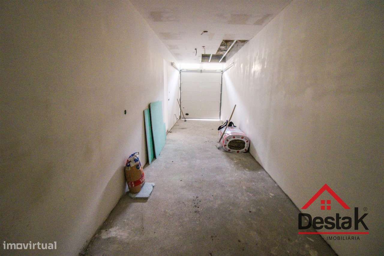 Apartamento T2 remodelado para venda em Viseu-12