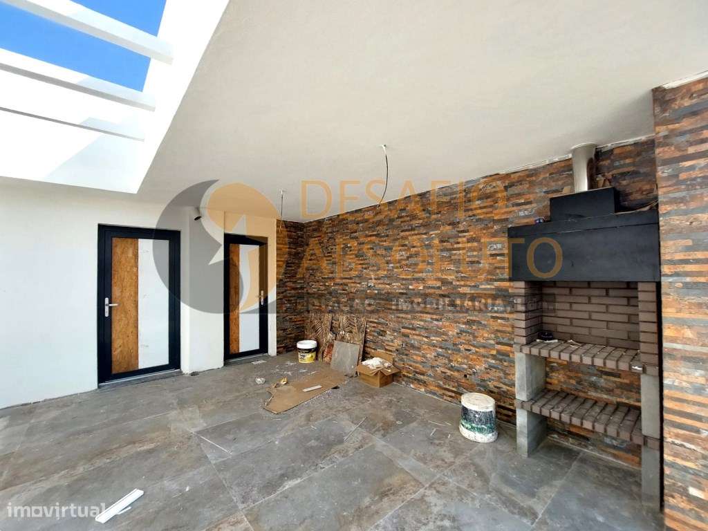 Moradia Térrea T3 Nova com Piscina e Garagem - Azeitão - Grande imagem: 1/54