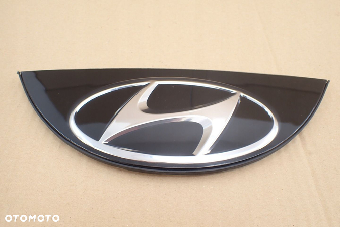 EMBLEMAT LOGO TYŁ OE HYUNDAI TUCSON 873A0N7200 - 7