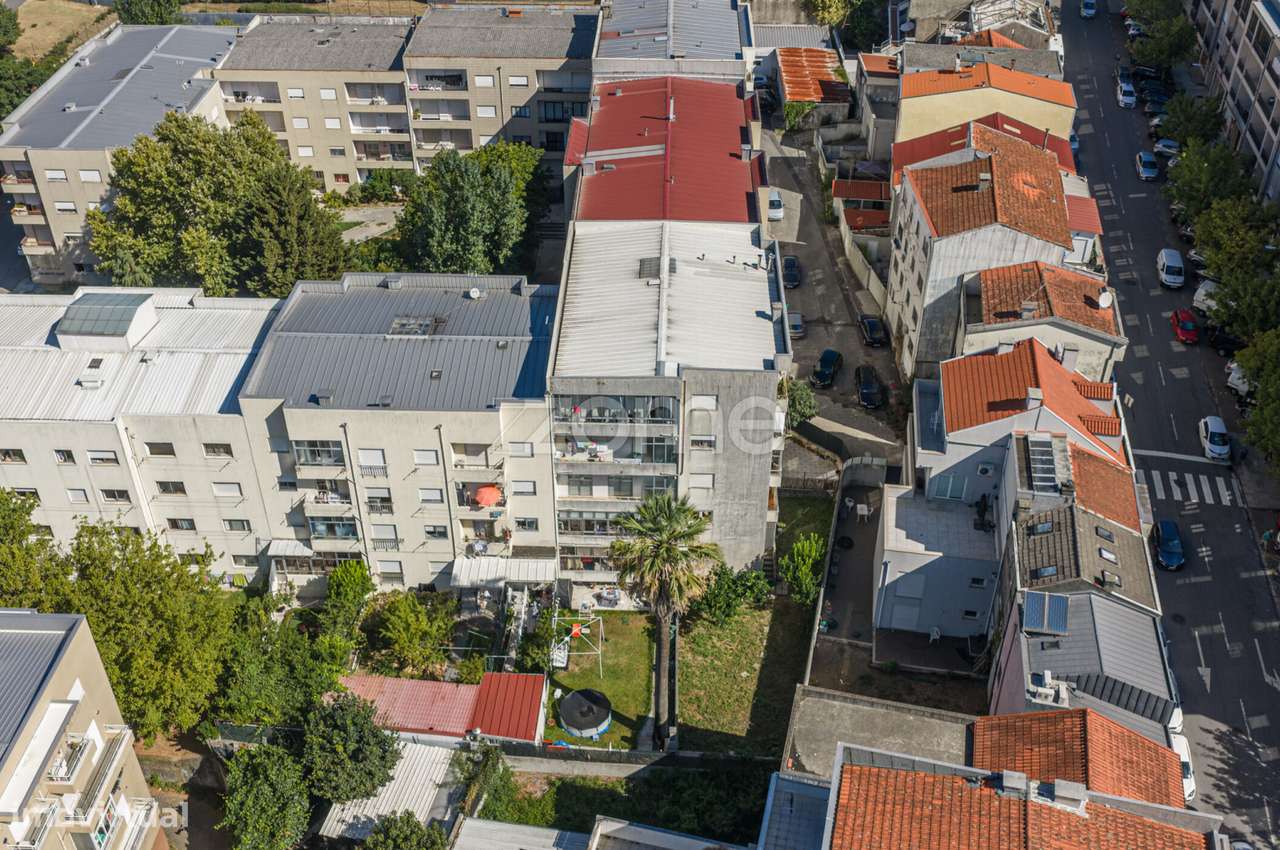 Apartamento T2 totalmente remodelado em São Lázaro - Braga-14