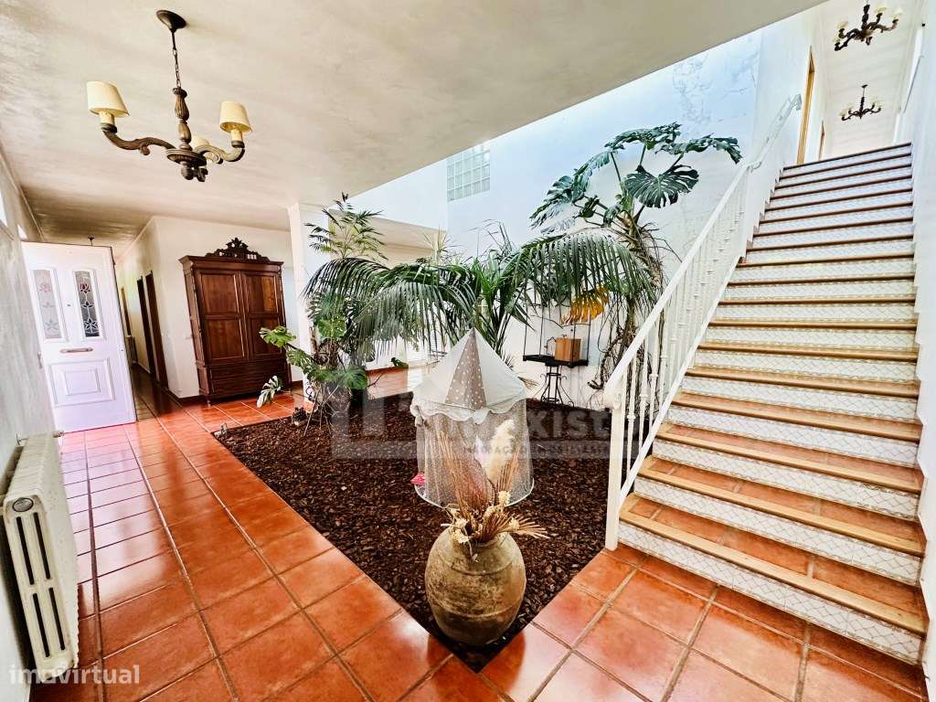 Moradia T6 pronta a habitar com piscina em Lousã-27