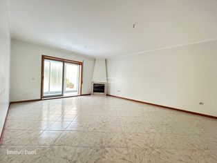 Apartamento T2 com terraço - Vila do Conde