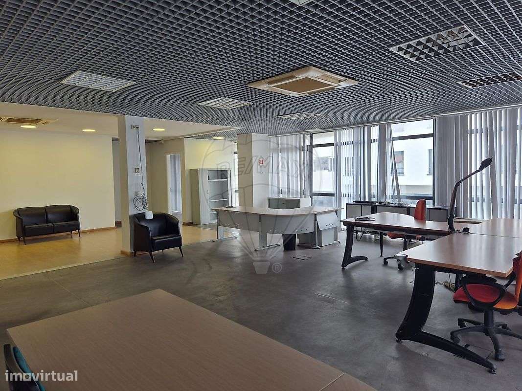 Escritório  para arrendamento - Grande imagem: 4/8