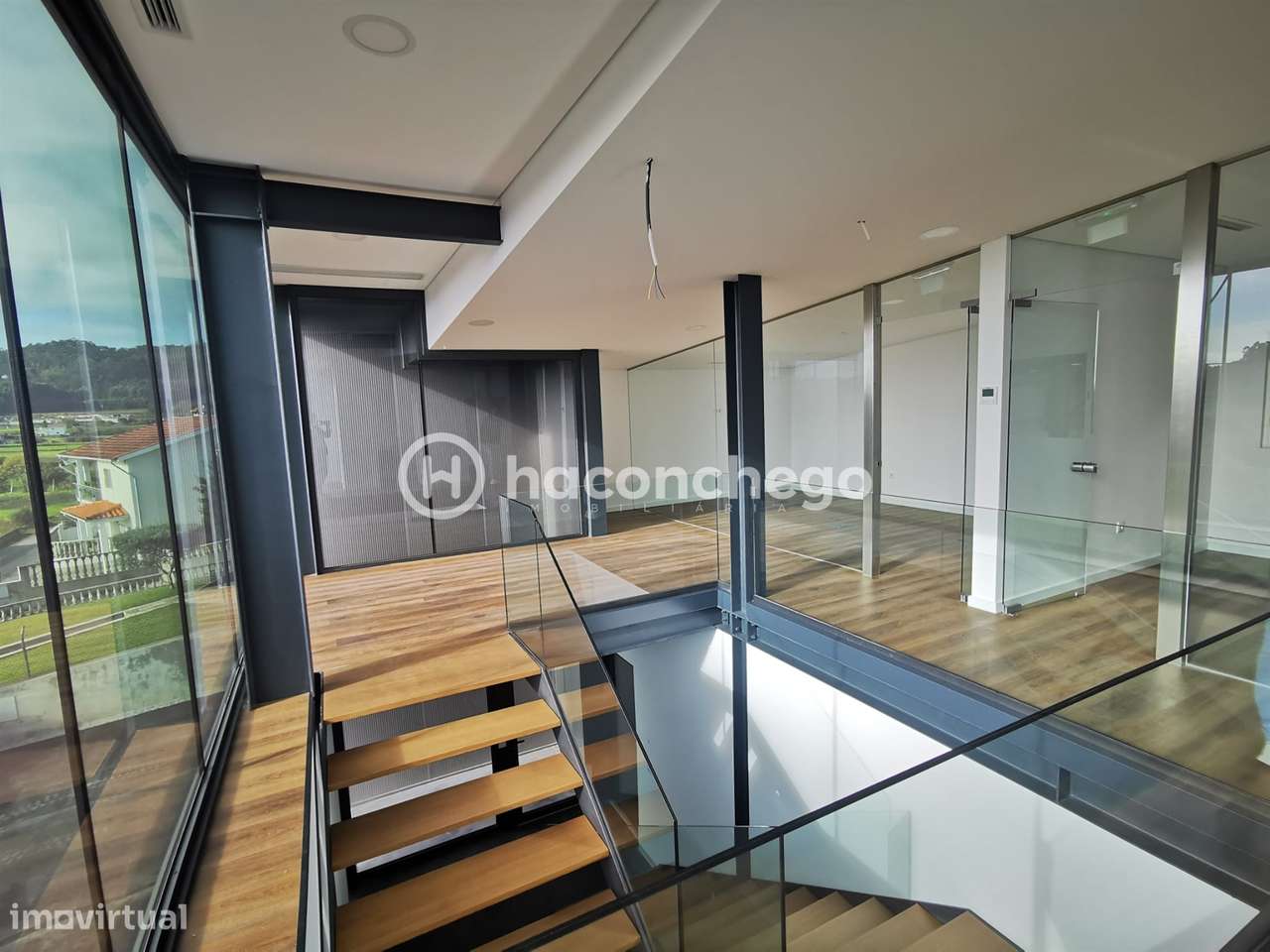 Pavilhão industrial com 966 m2 em Lijó, Barcelos-16