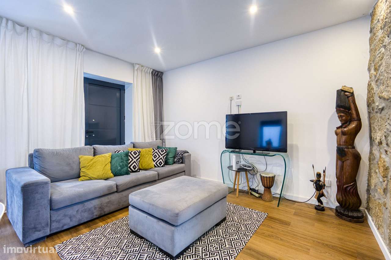 Moradia T2 c/ 2 Suítes, na Rua Alexandre Herculano, Valbom, Gondomar - Grande imagem: 3/23