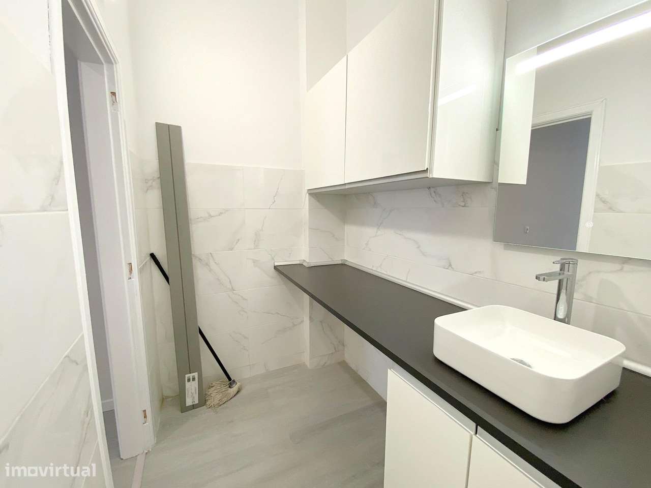 T1 Remodelado- Loja transformada em habitação - Grande imagem: 4/13