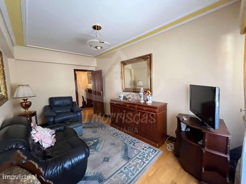 Apartamento T3 com box no Forte da Casa-11