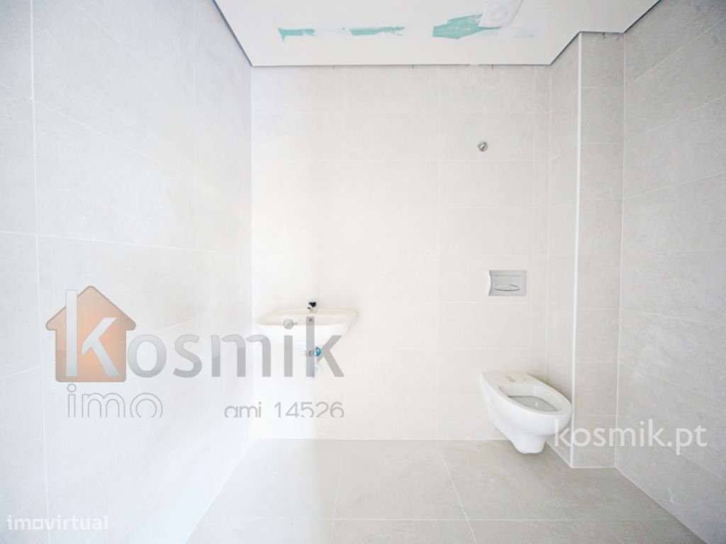 Loja 36 m2 SOLVILLAS :: ODIVELAS :: NOVO :: Montra :: Boa localizaç... - Grande imagem: 4/34