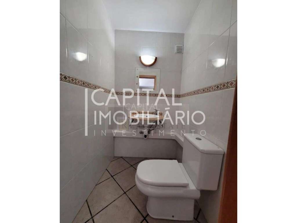 Moradia isolada V3+2 situada nas Caixas em Sesimbra com Piscina-21