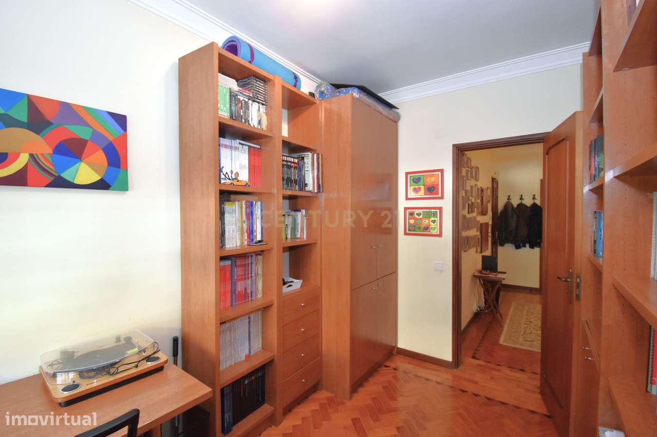 O Refúgio Perfeito entre o Mar e a Cidade. T3 Renovado na Costa da Cap-37