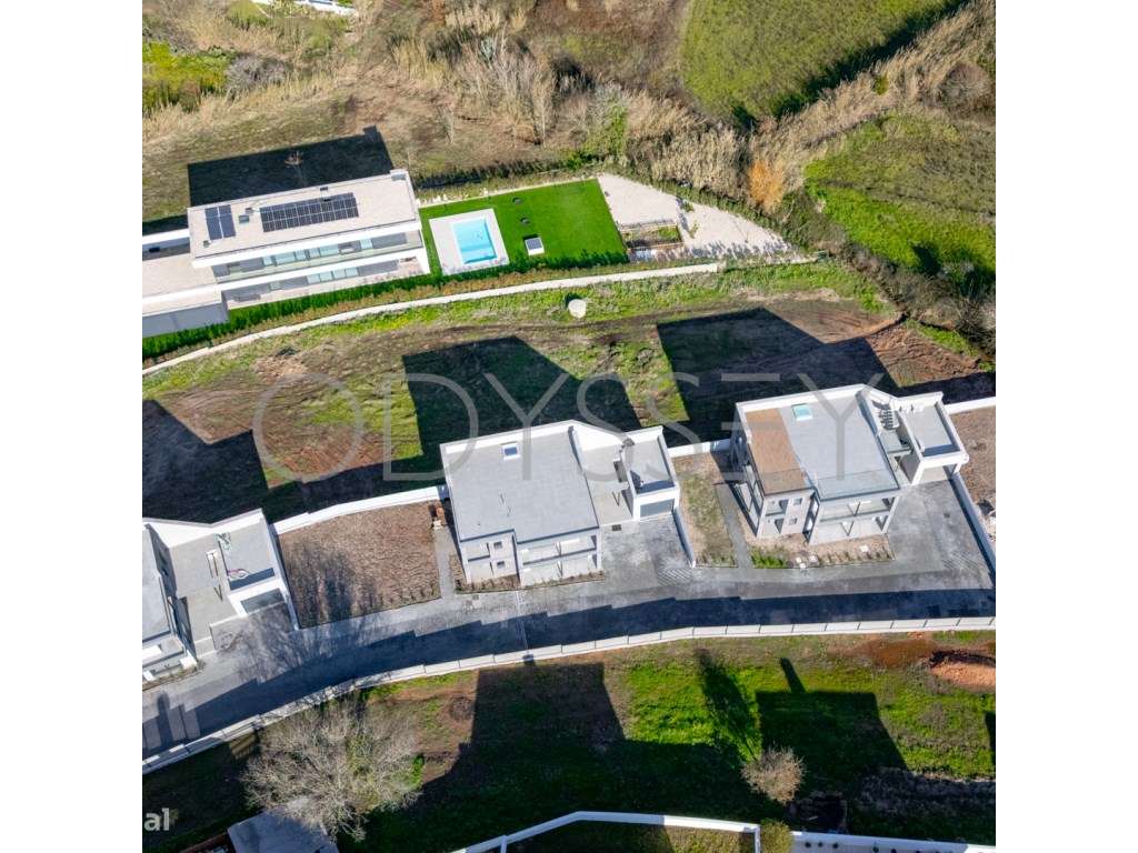 Moradia Isolada T4 Venda Caldas da Rainha-23