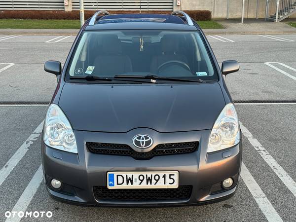 Toyota Corolla Verso 2.2 D-4D Prestige 7os - 12