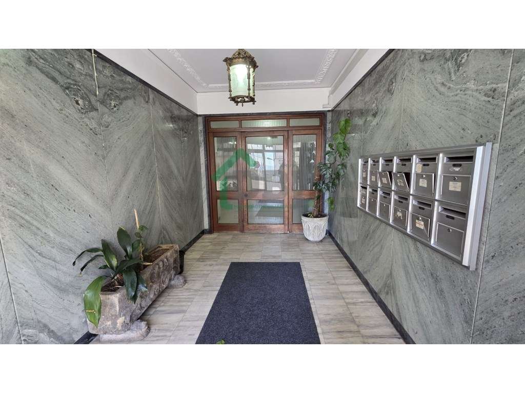 Nova Oportunidade! T5 Renovado no Centro da Covilhã-26