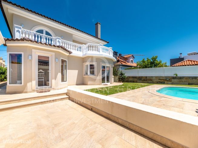 Moradia T4 + 1 com jardim e piscina, em Bicesse, Cascais-41