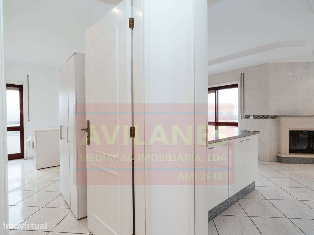 APARTAMENTO T3 RECUADO - LOBÃO-10