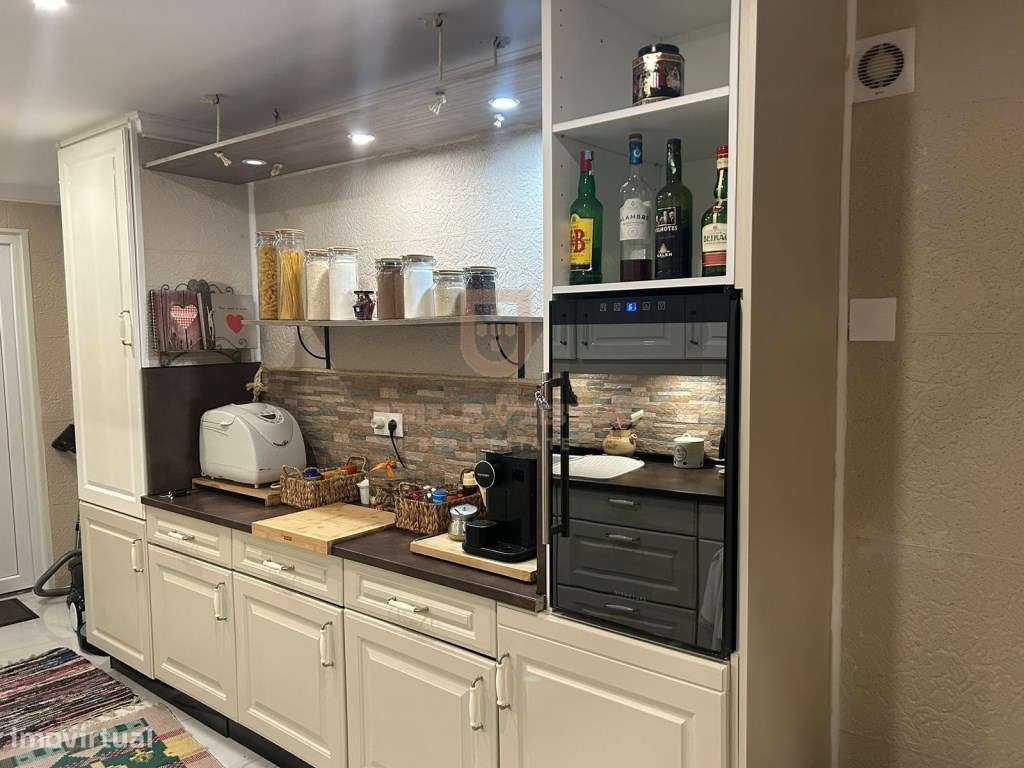 Moradia Geminada T3 renovada com luxo - Paialvo - Tomar - Grande imagem: 4/32