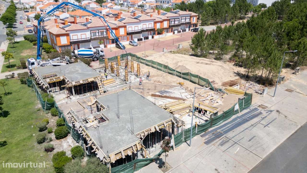 Moradia Geminada T4 com estacionamento, Santiago do Cacem - Grande imagem: 4/29