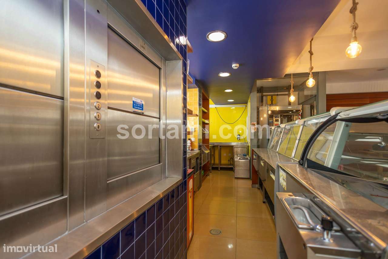 Loja  Venda em Faro (Sé e São Pedro),Faro - Grande imagem: 3/51