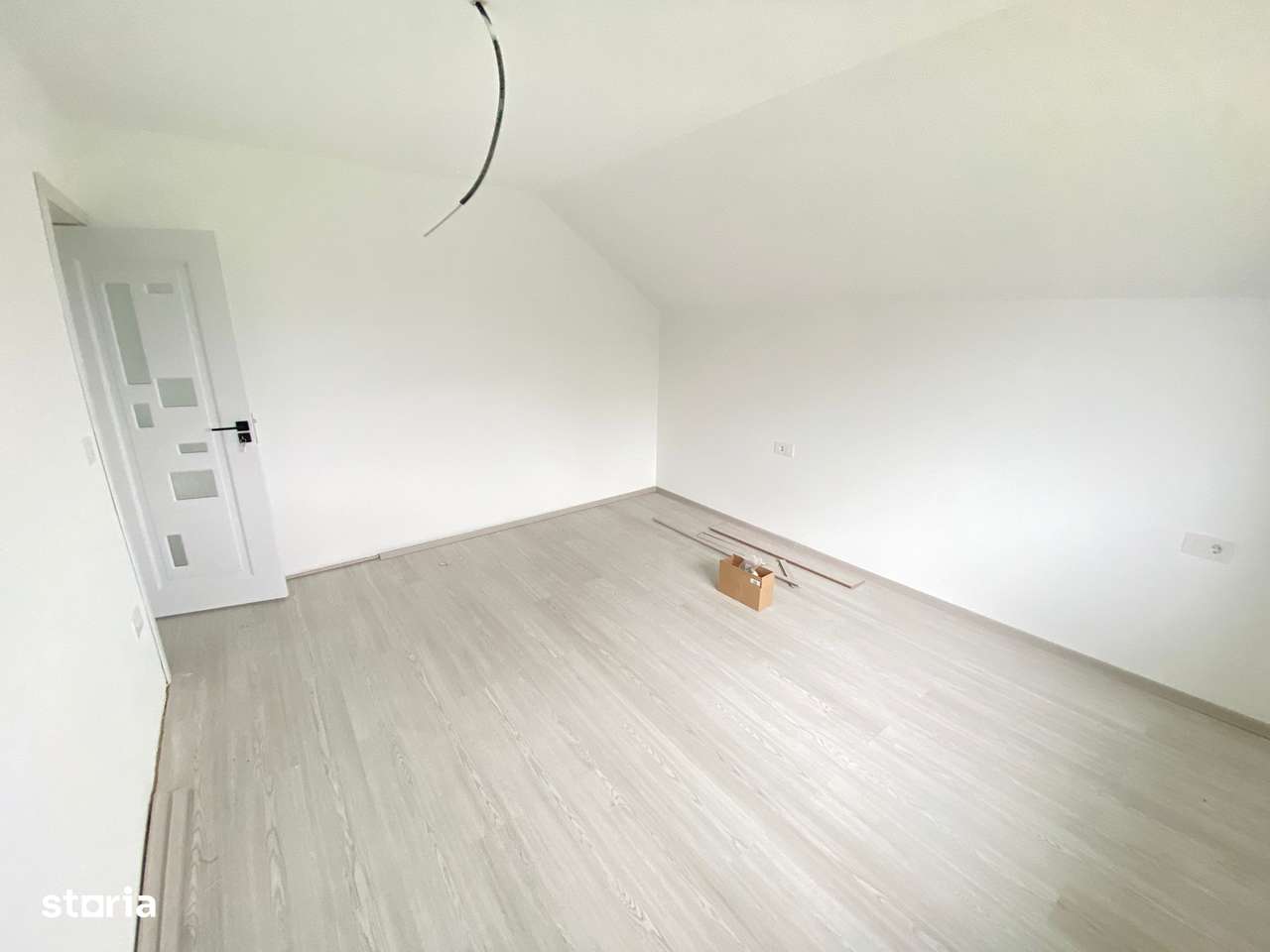 Casa Holboca Iasi CANALIZARE si ASFALT - Imagine principală: 5/8