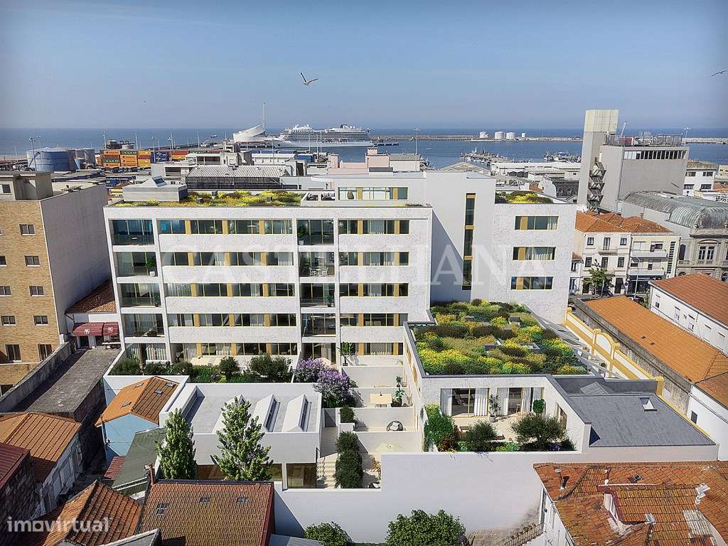 Apartamento T2 com área exterior e lugar de garagem, junto à praia ... - Grande imagem: 2/14