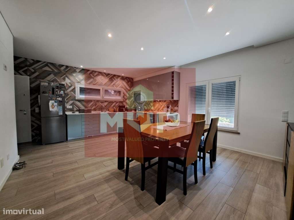 Moradia Térrea Moderna V3+ T2 com Vista Mar - Santa Bárbara de Nexe - Grande imagem: 3/49