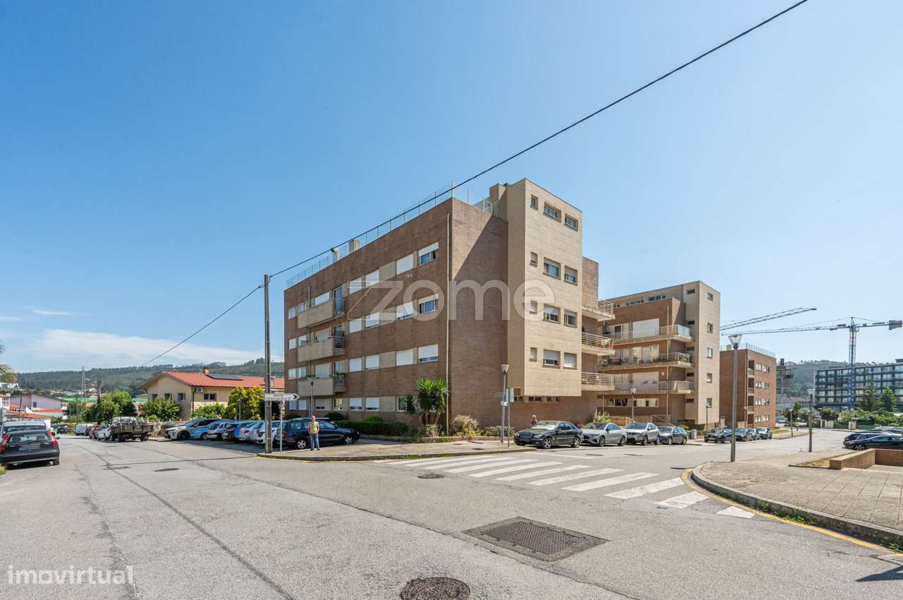 Apartamento para arrendamento T2+1 em Valongo