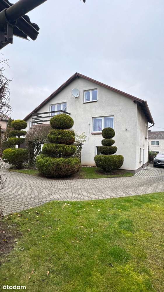 Na sprzedaż funkcjonalny dom w dobrej lokalizacji!!-18