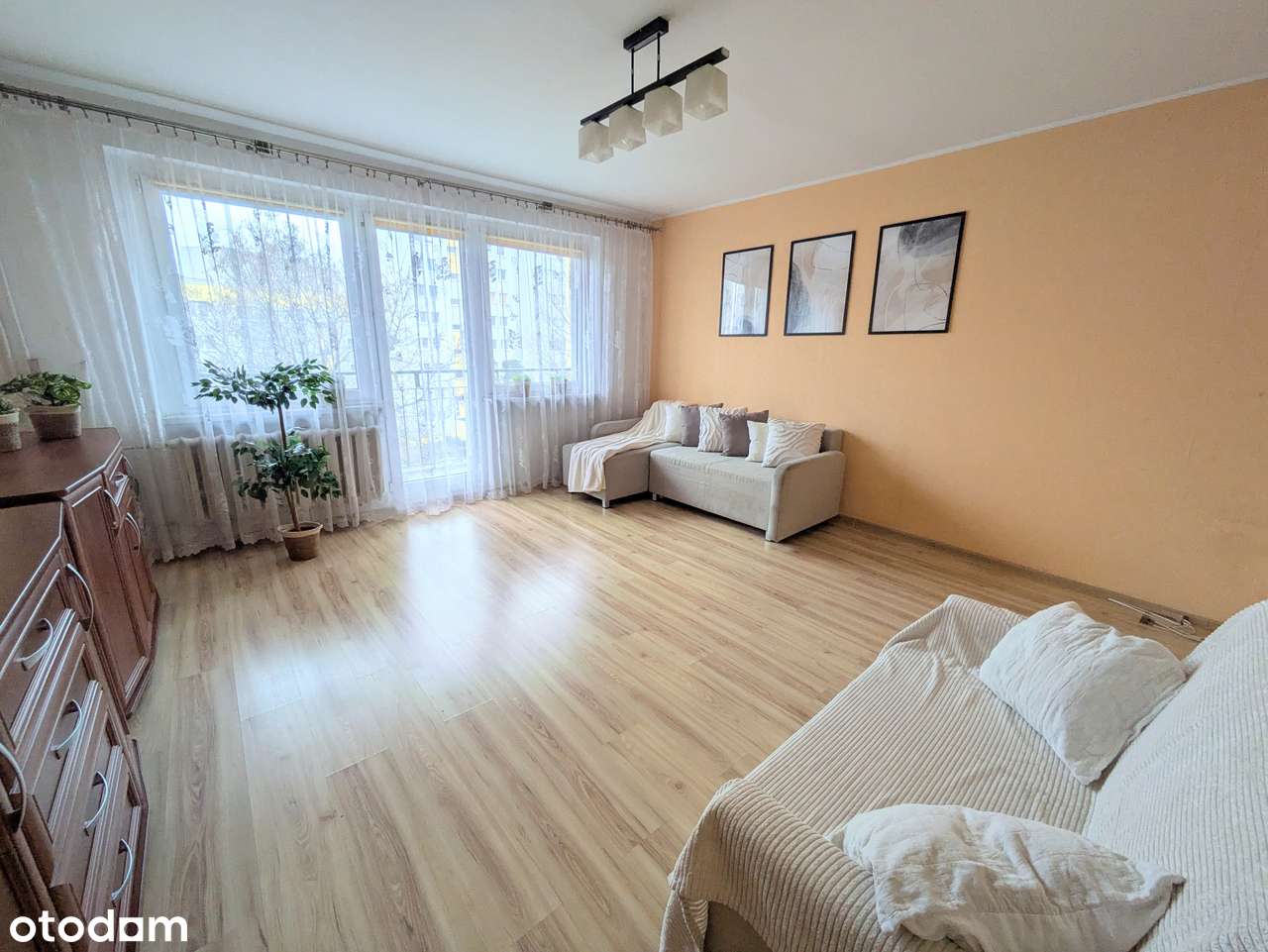 Rezerwacja Mieszkanie pełne światła z dużym balkonem-0