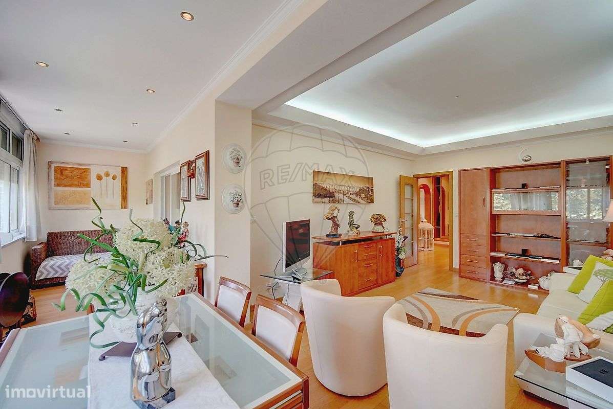 Apartamento T2 para arrendamento - Grande imagem: 2/23