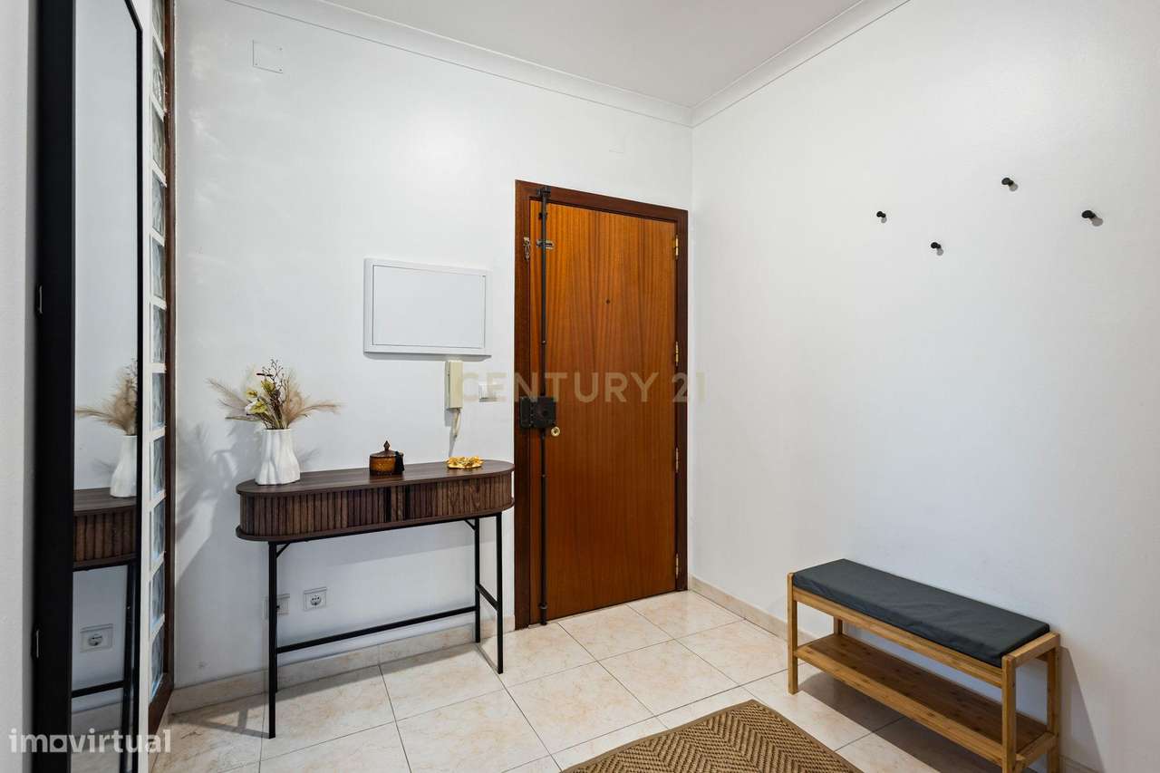 T2 com Garagem e Arrecadação – ÚNICO EM RIO MAIOR - Grande imagem: 2/32