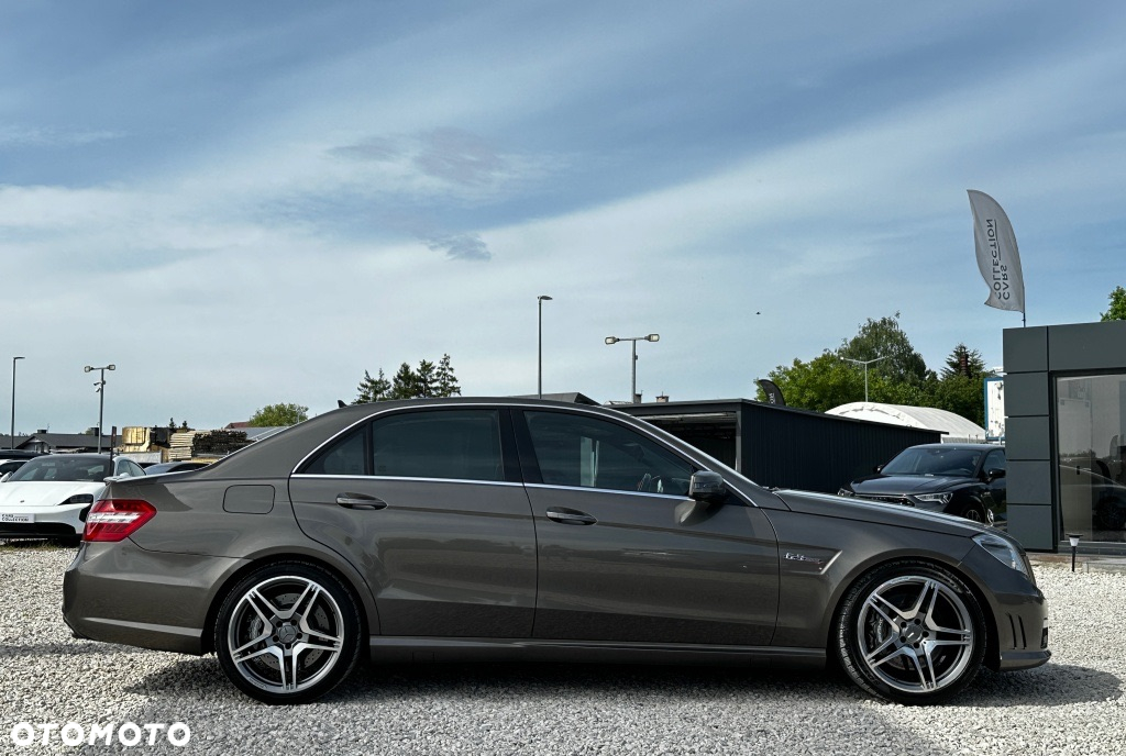 Mercedes-Benz Klasa E 63 AMG T AMG Speedshift 7G-MCT - 3