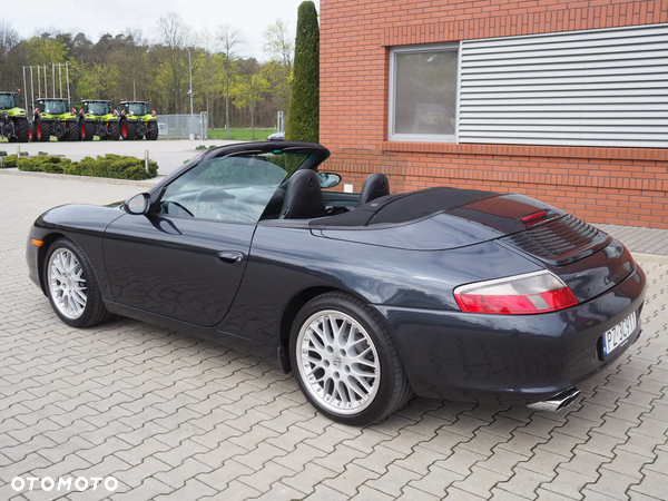 Porsche 911 Carrera Cabrio - 9