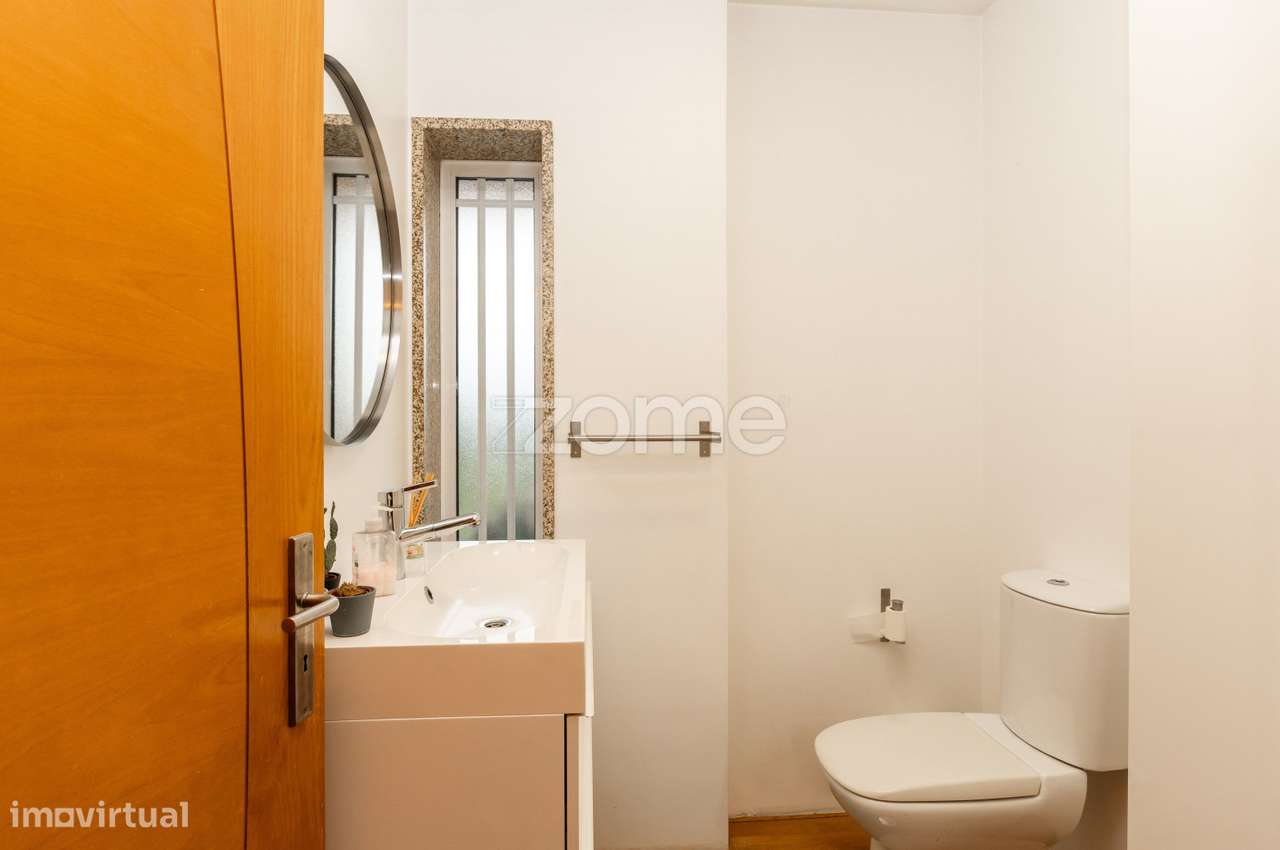 Moradia T4 com Jardim, Terraço e Garagem em Valongo - Grande imagem: 4/31