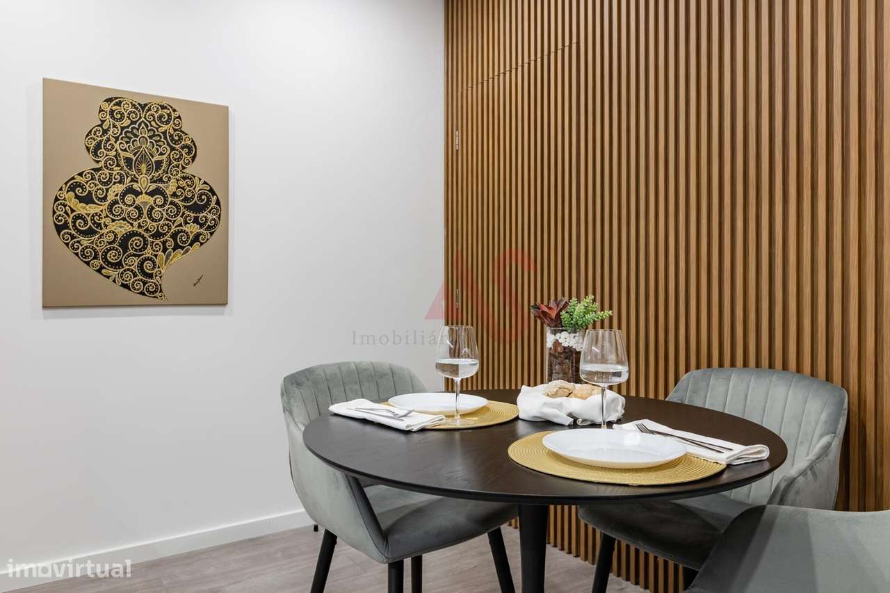 Quartos mobilados com WC Privativo e Despesas incluídas, para arrendar - Grande imagem: 3/7