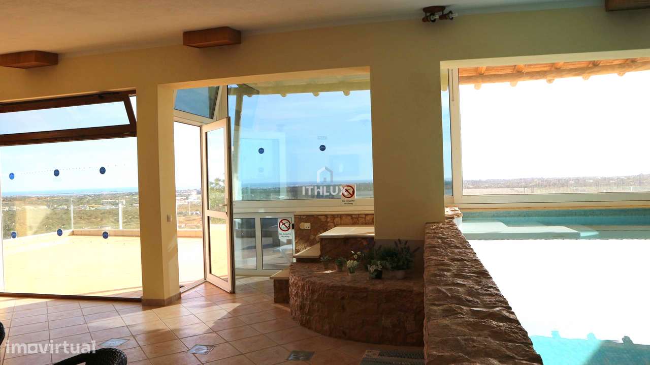 Moradia com 3 quartos, piscinas interior e exterior, vista para o mar - Grande imagem: 5/17