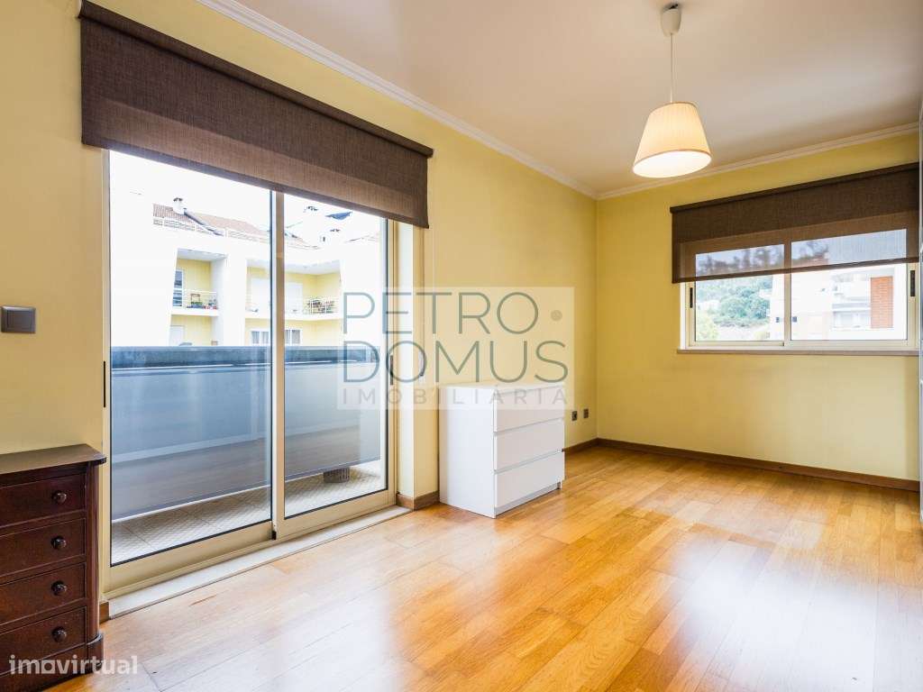 APARTAMENTO T3 - EXCELENTE ESTADO - GUIMAROTA-11