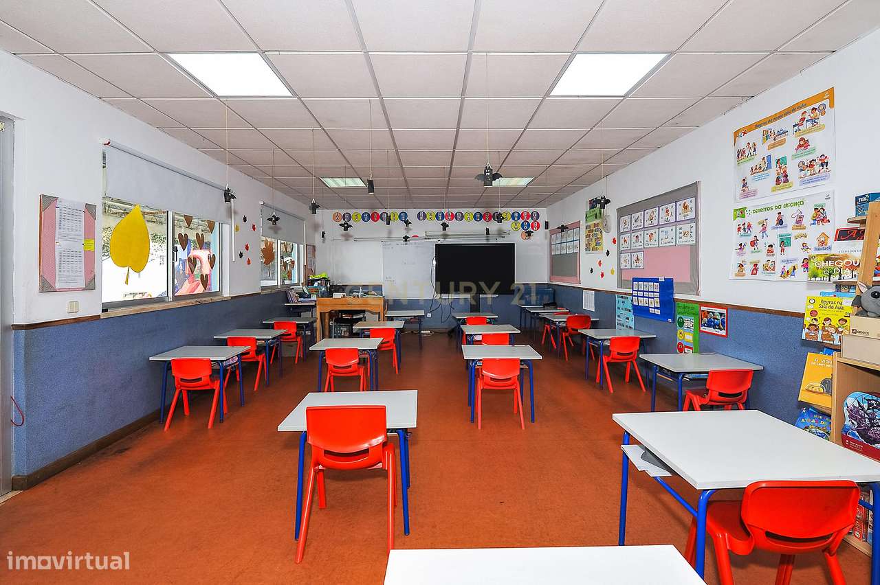 Imóvel com negócio (colégio)– Centro da Parede, Cascais-27