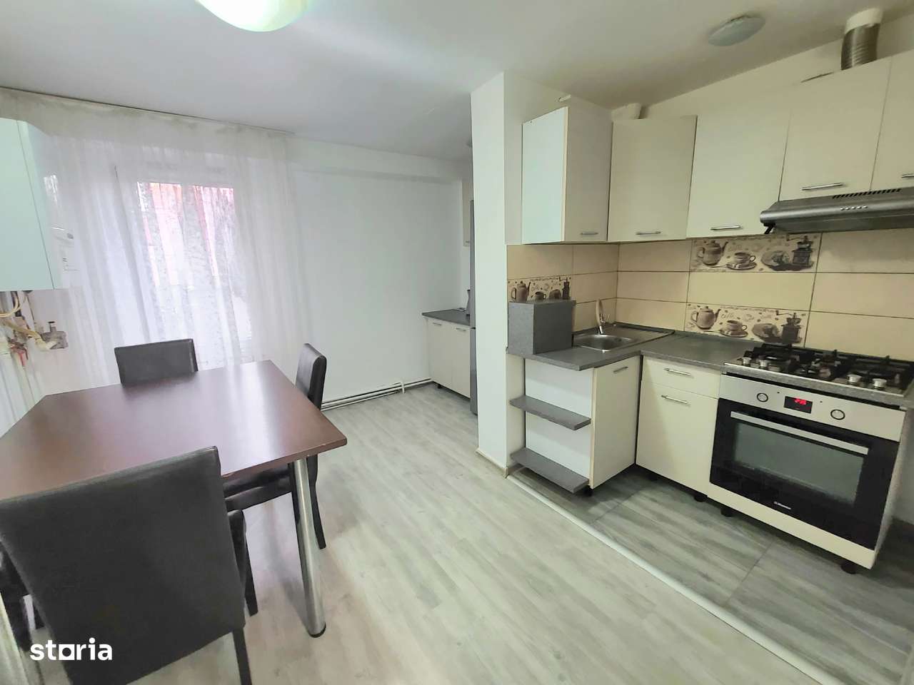 Inchiriez 3 cam Tudor modern - Imagine principală: 2/11