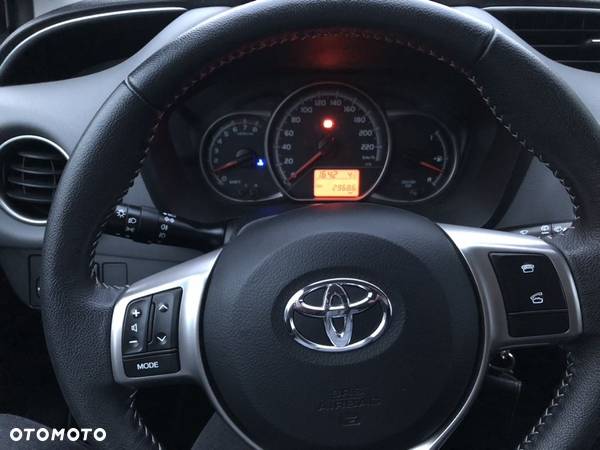 Toyota Yaris 1.33 Premium - 15