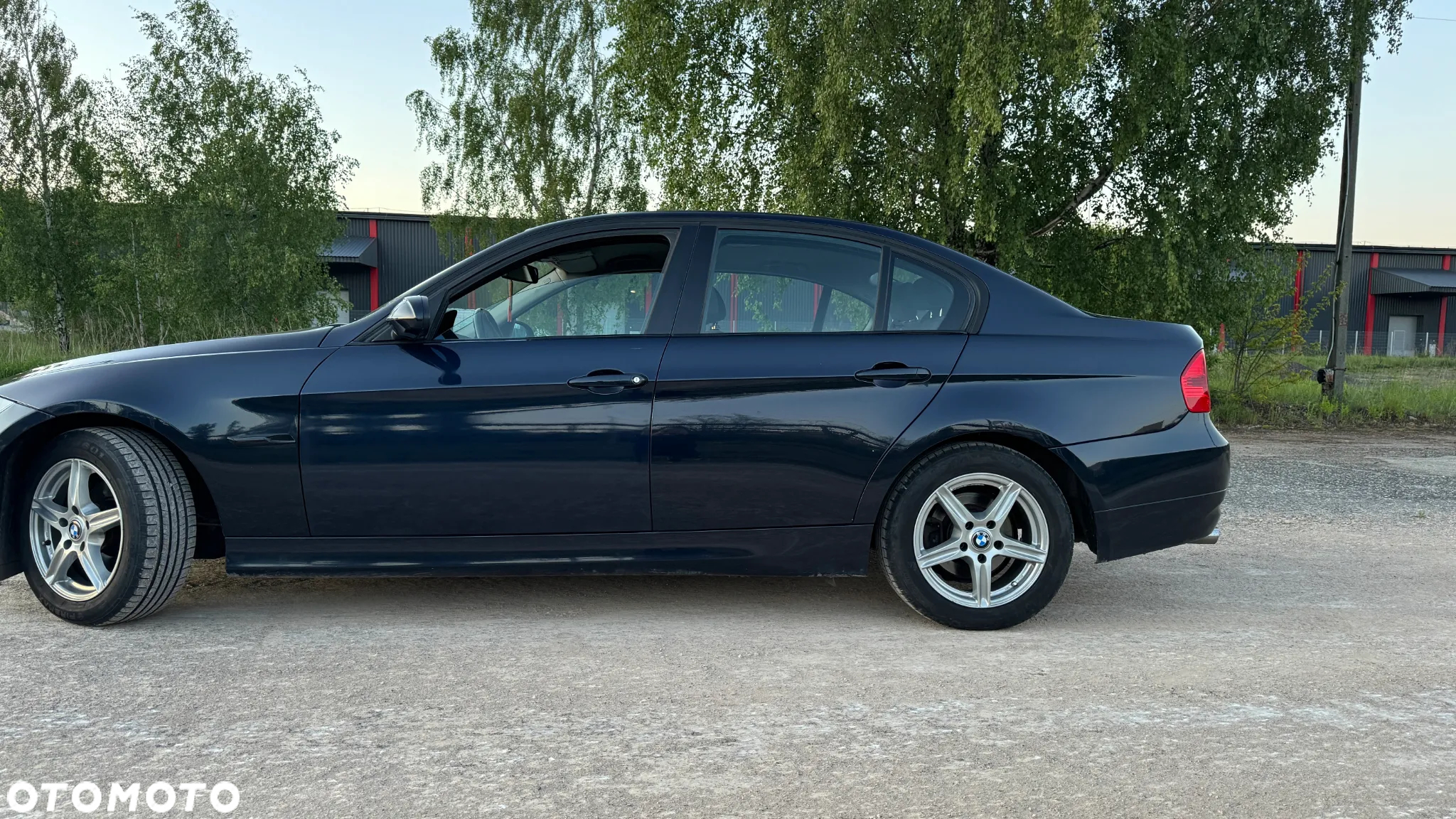 BMW Seria 3 318i - 2