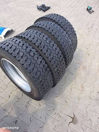 OPONA Z FELGĄ KOMPLET TRIANGLE TR 689 215/75 R17,5 - 2