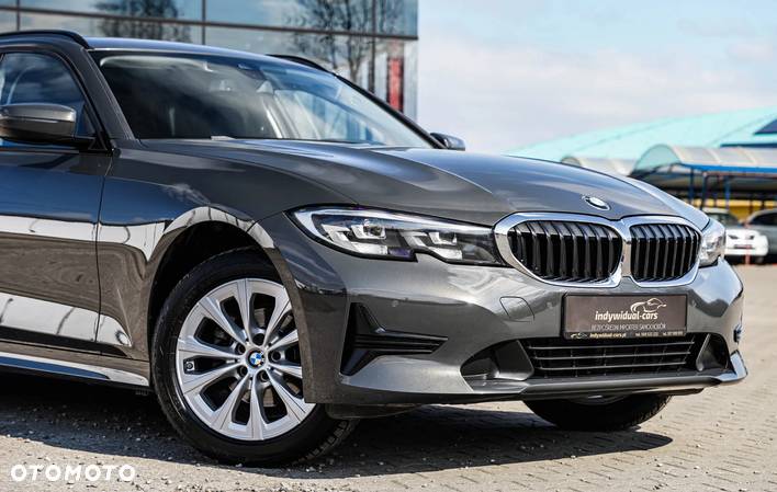 BMW Seria 3 318d MHEV Sport Line - 10