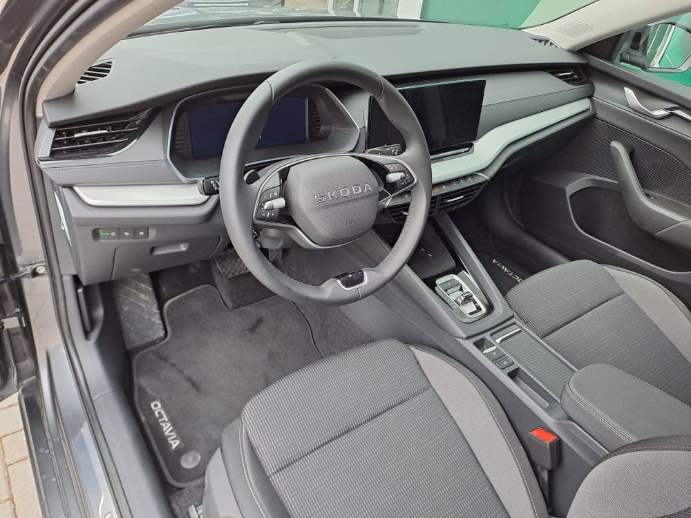 SKODA OCTAVIA 1.5 TSI 150KM DSG mHEV EDITION 130 SELECTION, dostępna od ręki