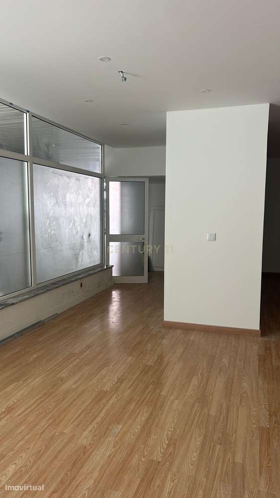 T1+1 no rés-do-chão | Edifício Palace, Fermentões – Guimarães-11