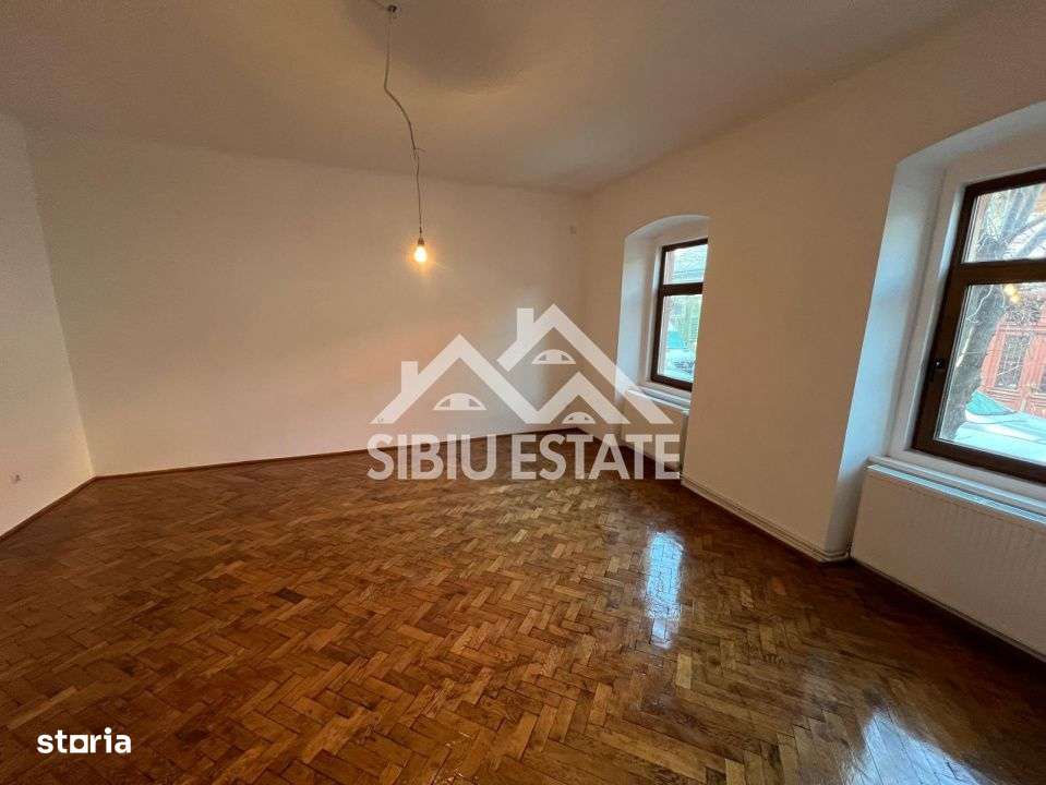 Apartament la casă de vânzare – str. Crișanei, Sibiu - Imagine principală: 4/10