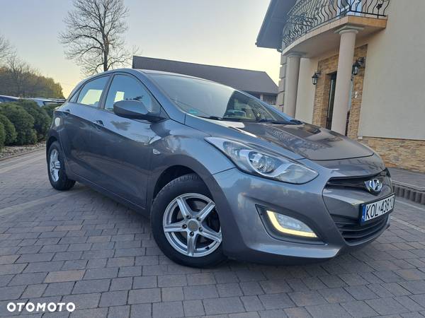 Hyundai I30 blue 1.6 CRDi Trend - 14