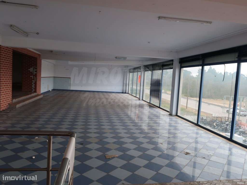 Armazém na Vila Amélia, Quinta do Anjo-18
