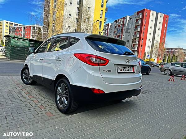 Hyundai ix35 2.0 CRDi 4WD Style - 4