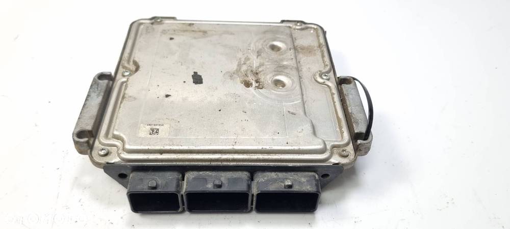 KOMPUTER SILNIKA ECU RENAULT TRAFIC II 0281014648 - 4